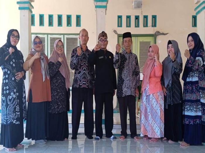 MGMP BINA (BAHASA INDONESIA) KKM MTsN 3 TASIKMALAYA GELAR MUSYAWARAH BERSAMA
